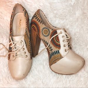 💛 Adorable heels💛